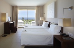 Portugal - Algarve - Albufeira - CS Sao Rafael Suite Hotel - Bedroom