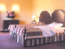 Hotel Tivoli Sintra bed