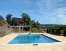 Swimming pool at Casa do Xisto in Quinta de Mouraes